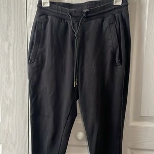 Alphalete mens joggers. Black, small